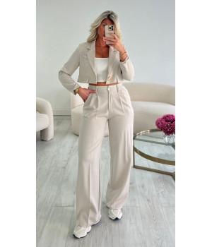 Short beige blazer set