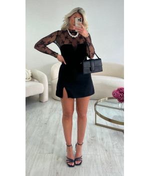 Black slit short skirt