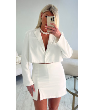 Short white blazer